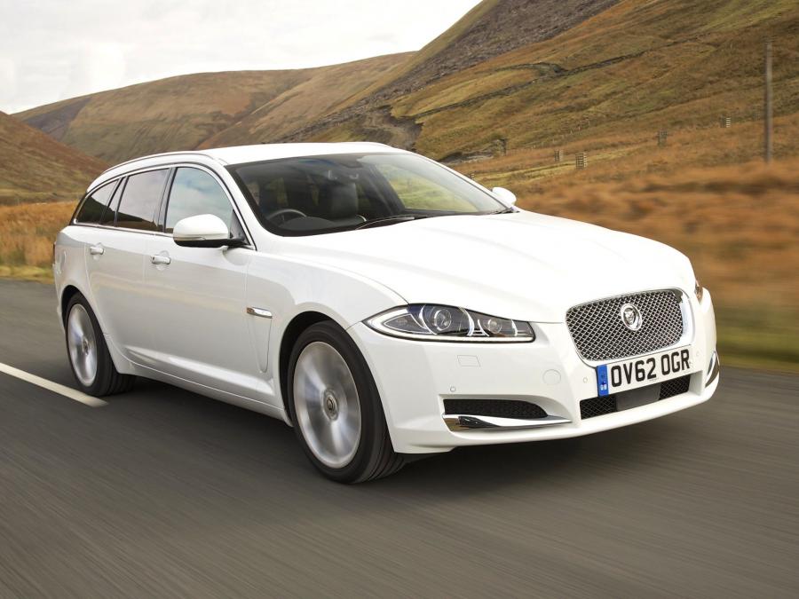  Jaguar XF Sportbrake 2012 года  (UK) (фото 12 из 13)